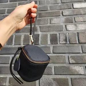 [골드스마일]블랙 소가죽 미니 핸드백 데일리 클러치 파우치