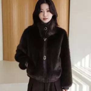 엘리 비즈버튼 하이넥 페이크퍼 자켓_