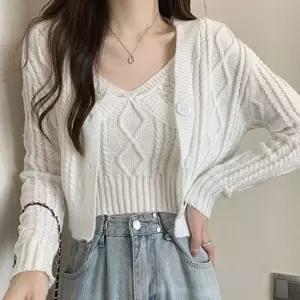 여성니트투피스 크롭니트세트 여자 꽈배기 나시 가디건 겨울코디