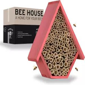 정원이나 과수원을 위한 나무 벌 집과 호텔 수분 매개체를 끌어들입니다 메이슨 벌과 잎을 자르는