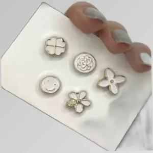 장식 자석 매너 단추 브로치 화이트 믹스