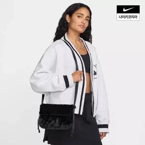 나이키 NIKE 여성 퓨추라 365 인조 퍼 크로스바디 백1L FZ1326-010 국내매장판 1631961