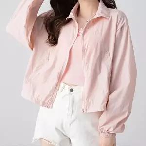 [옷자락]여자 간절기 데일리 루즈핏 크롭 스탠드넥 경량 바람막이 점퍼