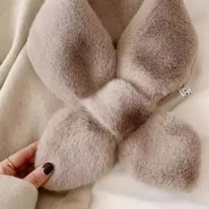 퍼 머플러 숏 밍크 헤어 크로스