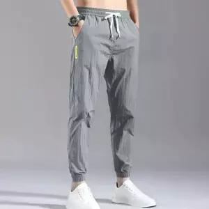 남성 얇은 여름 깔끔디자인 기본컬러 조거 팬츠 바지