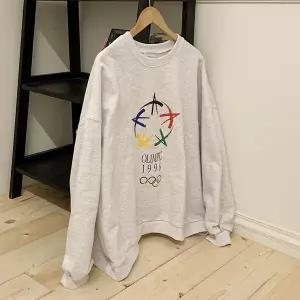 [하프클럽/아이우먼]아이우먼 애틀란프린팅오버맨투맨 MOQ645M602 빅사이즈