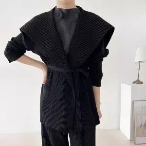 [하프클럽/셀러허브_여성트랜드패션]여성 플리츠 벨티드 빅 숄카라 도톰 블