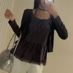 [하프클럽/셀러허브_여성트랜드패션]여자 레이스타이 리본 도트 가디건 세