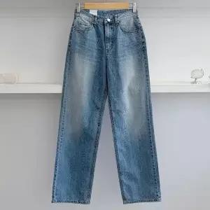 [하프클럽/셀러허브_여성트랜드패션]여성 연청 스트레이트 일상 캐주얼 기