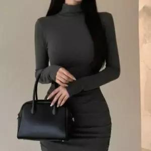 [하프클럽/셀러허브_여성트랜드패션]여성 셔링 터틀넥 롱슬리브 슬림 미니