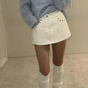 [하프클럽/셀러허브_여성트랜드패션]여자 리벳 레이어드 치마바지 데님 미