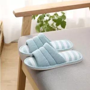 [라일리] Rly 따뜻한 겨울 커플 실내 슬리퍼 거실과 침실용