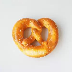 말랑말랑 프레즐 모형 1P 디저트 빵모형 카페 소품 프레즐모형 디저트모형