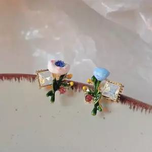 하나쯤은 꽃귀걸이 실버은침 핸드메이드 귀걸이 꽃귀걸이 연예인귀걸이 진주링귀걸이