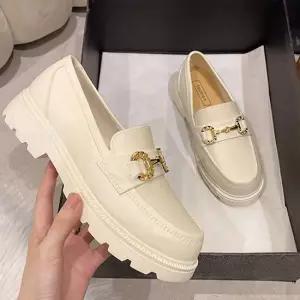 키높이 통굽 로퍼 여자 단화 패션 구두 회사원 데일리 여자편한신발 발편한로퍼