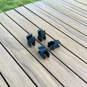 캠핑 차량의 피크닉 보드를 고정하는 데 사용되는 테이블 버클 4개는 야외 악세사리 용품입니다.