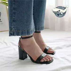 세련된 스퀘어코 스트랩힐 여름용 발편한 샌들 가을스트랩힐 스트랩구두 발목스트랩힐