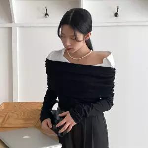 여성 유니크 셔츠 레이어드 오프숄더 셔링 긴팔 니트