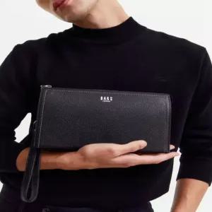 닥스 액세서리 남성 24FW [스테디셀러] 블랙 로고프린트 소가죽 클러치백 WBBA4F003BK