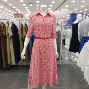 A56WOP500 카라넥 단추 포인트 플레어원피스