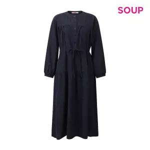 [롯데백화점]SOUP 허리 스트링 핀턱 노카라 롱 원피스 S61OP01