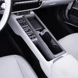 더뉴 아이오닉6 튜닝 우드 몰딩 기어패널 커버