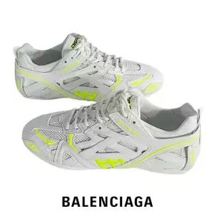 발렌시아가 남성 드라이브 스니커즈 Balenciaga 635498 W3AZ2 9073 100%정품