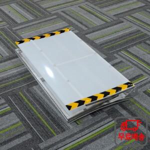 접이식 점프 램프가 있는 Darksky RC 오프로드 자동차 모델 트럭용 나일론 곡선 경사 플랫폼 원격 제어 장