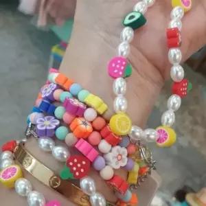 알록달록 비즈목걸이 꽃과 딸기 비즈목걸이 진주목걸이 운동화목걸이 패션목걸이