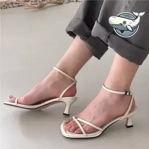 여름 미니멀 스트랩 샌들힐 데일리 슈즈 라운드 여자여름샌들 발편한샌들 편한샌들