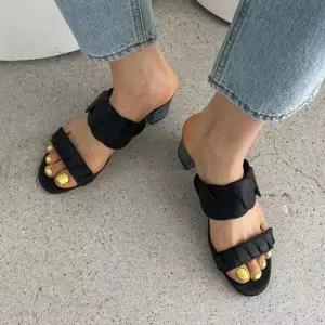 안정굽 오픈 토 6SS 뮬 슈즈 스트랩 소가죽 볼드 샌들