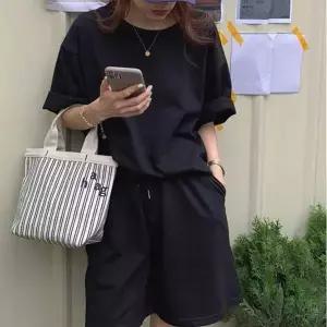 티셔츠 여름 반팔 박시핏 투피스 반바지 홈웨어 세트