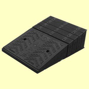차량 진입판 U자형 경계턱 경사 진입 발판 높이 290mm