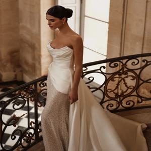 사용자 정의 간단한 Strapless 인어 웨딩 드레스 반짝 이는 스팽글 구슬 새틴 분리형 기차 주름 신부 가운 Vestido De Novia