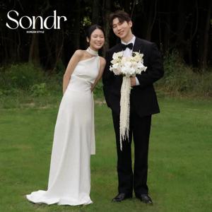 Sondr 원숄더 백리스 한국 웨딩 스냅 드레스 야외 심플 브라이덜 가운 맞춤형 우아한 웨딩 사진 촬영 드레스
