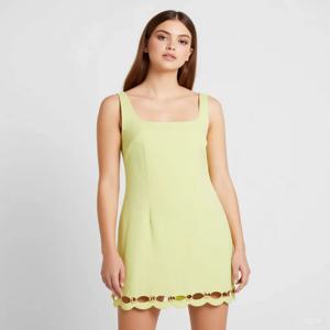 우아한 꽃무늬 A라인 하이 웨이스트 미디 스커트 – 가벼운 시폰, 사이드 슬릿, 플러스 사이즈 여성을 위한 트렌디한 여름 패션