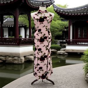 새로운 중국 스타일의 개선된 치파오 롱 스커트 벨벳 로즈 민소매 프린트 슬림 피쉬테일 스커트