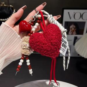 트렌디 패션 플러시 러브 페르시 휴대 전화 끈 고가치 틈새 가방 분실 방지 펜던트 자동차 키 체인 장식 체인 인