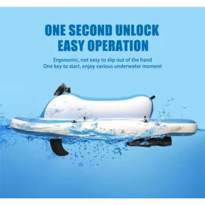 강력한 수중 추진기를 갖춘 카몰레치 이중층 제트스키: 레저 크루즈, 수상 스포츠 및 해안 모험에 적합