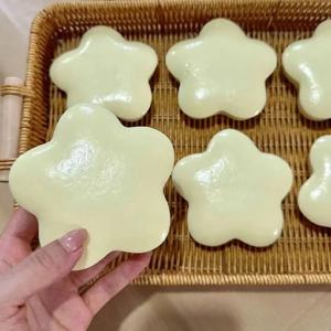 노란색 스퀴시 스타 피젯 토이 슬로우 라이징 핀치 안티-불안 완화 스퀴즈 토이 슈퍼 소프트 귀여운 리바운드 디컴프레션 토이 재미있는 선물