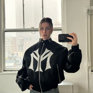 유럽 및 미국 스타일 멀티 지퍼 디자인 크로스보더 남녀공용 루즈핏 레터 자수 패턴 패셔너블 후드티