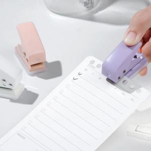 1PC 미니 단일 구멍 펀처 DIY 원형 구멍 수동 느슨한 잎 종이 6mm 펀칭 기계 학생 오피스 문구