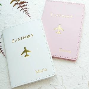 개인화 된 황금 모노그램 여권 커버 사용자 정의 이름 여행 문서 홀더 접이식 경량 인조 가죽 여권 케이스