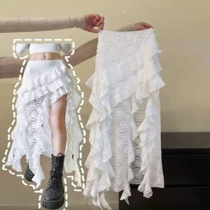 비대칭 레이스 하프 스커트, 슬릿과 레이어링 디자인, 다크 미디 기장, 한국 스타일, 출퇴근룩, 속이 비치는 플리츠 A라인 스커트