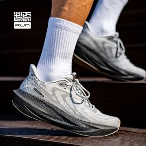 BMAI 겨울 트레이너 운동화 럭셔리 디자이너 마라톤 남성용 스포츠 신발 남성용 새로운 통기성 패브릭 캐주얼 남성 운동화