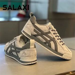 화이트 캔버스 신발 통기성 캐주얼 신발 한국 남성 슬립 온 커플 스니커즈 편안한 야외 운동화 워킹 플랫 신발