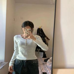 아메리칸 스타일 숄더 티셔츠 여성용 긴팔 U넥 슬림핏 숏 스타일 스파이시 걸 탑 캐주얼 퓨어 컬러 폴리에스터 섬유