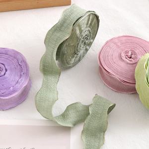 새로운 10야드 피쉬테일 얀 리본 2.5cm 웨이브 엣지 플리츠 시폰 리본 선물 포장 부케 선물 포장재