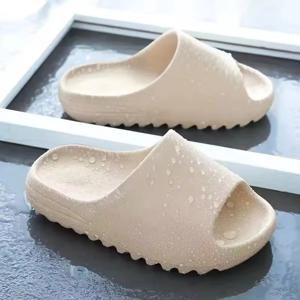 새로운 코코넛 슬리퍼 클라우드 두꺼운 밑창 샌들 여름 패션 부드러운 바닥 비치 남성 슬리퍼 여성 샌들 EVA 슬라이드