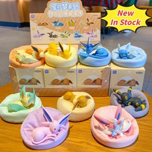 재고 있음 핫한 Pkm 이브이 잠자는 자세 시리즈 블라인드 박스 실브이언 엄브리언 플레어이언 졸테온 애니메이션 데스크탑 장식 모델 장난감